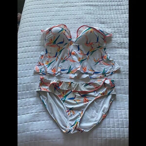Time & Tru 2 Piece Strapless Swimsuit